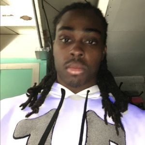 Meet your Posher, Lazeric